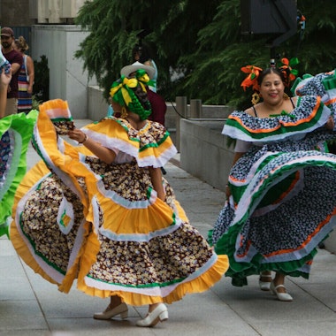 PECO Free First Sunday Family Day: Arte y Libertad